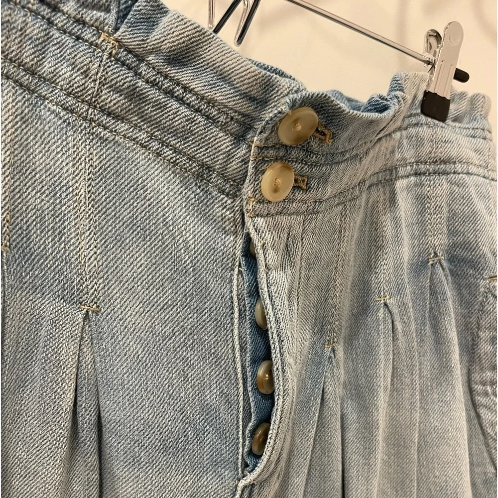 Free People Mover and Shaker Pleated Paper Bag Jean in Indigo .Size 2